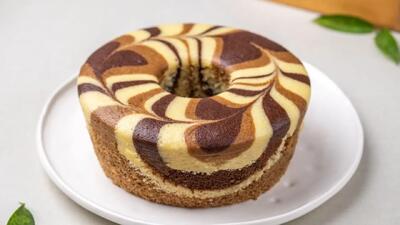  طرز تهیه کیک نرم و پف دار با یک عدد تخم مرغ / بدون همزن و فر