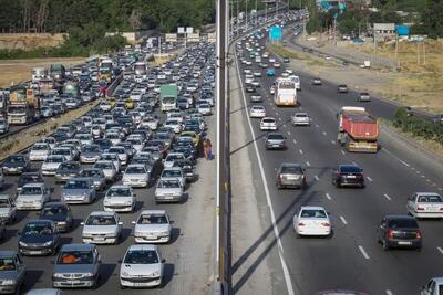  ترافیک در جاده هراز و آزادراه تهران‌-کرج‌-قزوین سنگین شد