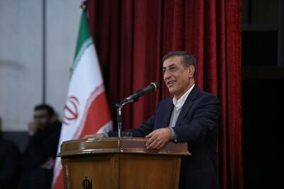  قائم پناه: آب، چالش اصلی لرستان است؛ شناسایی ۱۷ هزار بازمانده از تحصیل