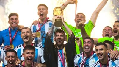  لحظات نمادین و فراموش نشدنی در تاریخ فوتبال