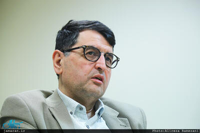  مجید تفرشی: بخش اعظم دیاسپورای ایرانی که جمعیتش شش تا 10 میلیون نفر برآورد می‌شود، اصولا کنشگر سیاسی نیستند/ بسیاری ایرانیان مستقل و ایران‌مدار توسط سرویس‌های امنیتی غربی تحت ارعاب و فشارند برای اینکه علاقه‌مند به براندازی و همکاری با ایران‌ستیزان نیستند