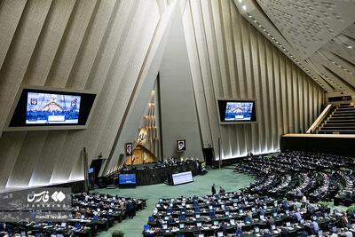  نماینده مجلس: بین ۲۵ تا ۲۸ درصد بازداشت شدگان در حوادث اخیر زیر ۲۰ سال بوده‌اند/ هیچ دستگیرشده‌ای را پس از اغتشاشات در دانشگاه و آموزش‌وپرورش نداشتیم