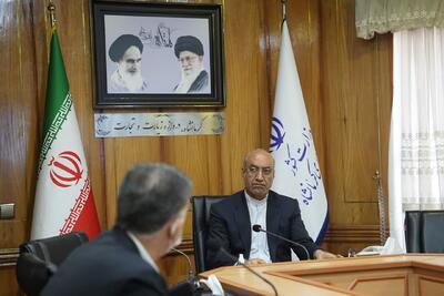  پیگیری خرید ۲۰ دستگاه آمبولانس جدید در دستور کار استان کرمانشاه