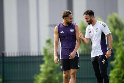  کونیا: همیشه قدردان آموریم هستم؛ تعدادی از بازیکنان به خاطر او به منچستریونایتد پیوستند - پارس فوتبال