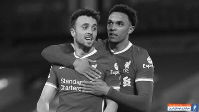  حک شماره 20 دیگو ژوتا مرحوم بر روی کفش آرنولد