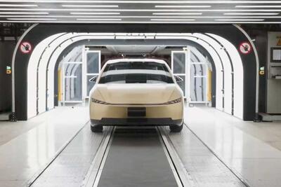  آغاز تولید تسلا سایبرکب، تاکسی ۳۰ هزار دلاری خودران و بدون فرمان - پدال