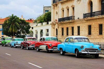  بحران بنزین در کوبا با صف‌های بی‌پایان و قیمت‌های نجومی در بازار سیاه - پدال