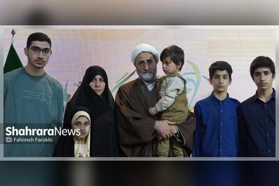  درباره خانواده هفت ‌نفره اباذری که حافظ قرآن هستند  | خانواده ای که قرآن را زندگی می کنند