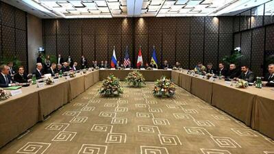  تحلیلگر بریتانیایی: اوکراین در مذاکرات با روسیه در موقعیت ناراحت کننده‌ای قرار گرفت