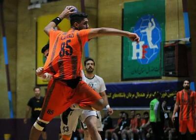  صعود مس به صدر، برد سپاهان در دربی
