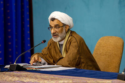  دبیر شورای عالی انقلاب فرهنگی: دشمن علیه کشور حرکتی کند، خودش برای آتش‌بس به التماس می‌افتد