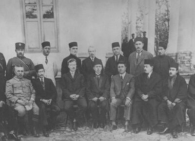  قسمت صد و پنجاه و هفتم خاطرات میلسپو: مسلّم شده است که امتیازات انحصاری بیگانگان در ایران همانقدر نامطلوب است که دخالتهای مسلحانه یک جانبه و سیاست ستون پنجم