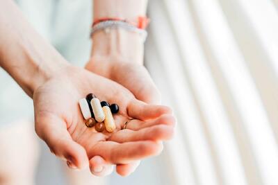  ۳ ترکیب مکملی که مغز را زودتر پیر می‌کنند