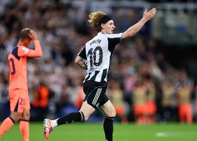  پاسخ صریح گوردون به لیورپول و آرسنال: حالا وقت انتقال نیست!