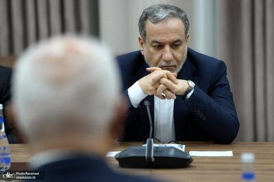  عراقچی: پیش‌نویس توافق هسته‌ای احتمالی با واشنگتن را ظرف ۲-۳ روز آینده آماده می‌کنیم/ آمریکا درخواستی برای غنی‌سازی صفر نداشته است/ سیاست‌های دولت آمریکا علیه ایران را خصمانه می‌دانیم؛ زمانی که خصومت‌ها متوقف شود، شاید بتوانیم به روابط متفاوت بیندیشیم