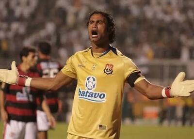  دروازه‌بان قاتل به فوتبال بازگشت