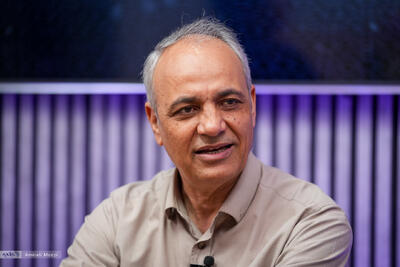  توصیه سیاسی احمد زیدآبادی؛ به انتخابات دل نبندید، مردم را هم به خیابان نکشانید!