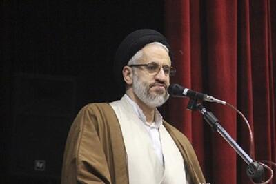  امام جمعه موقت بیرجند: نشانه‌های افول آمریکا آشکار شده است