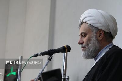  محققیان:مردم و مسئولان در برابر جنگ ترکیبی دشمن با صلابت بایستند