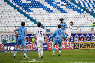  شکست صدرنشین مدعیان را خوشحال کرد/ چادرملو عالی به بازی برگشت - پارس فوتبال