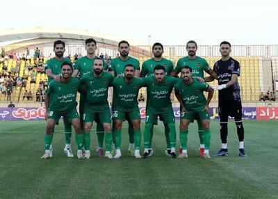  جواد آزاده ستاره شمس آذر قزوین به دلیل پارگی رباط صلیبی فصل را از دست داد