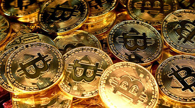  قیمت رمز ارز بیت کوین امروز جمعه ۱ اسفند ۱۴۰۴