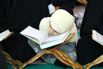  تصاویری از آئین ترتیل خوانی حرم حضرت معصومه (س) در ماه مبارک رمضان