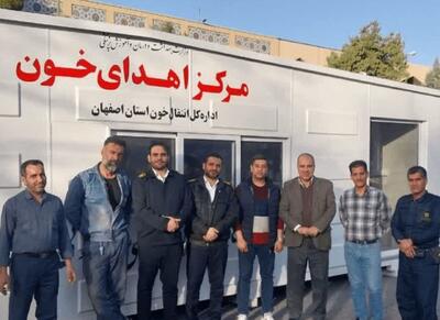  استقرار کانکس ثابت اهدای خون در بزرگ‌ترین محوطه دانشگاهی اصفهان
