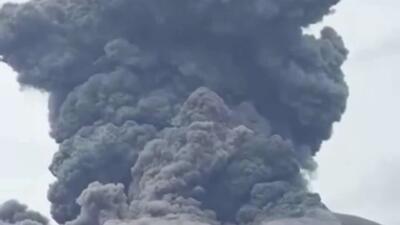  آتشفشان کانلائون در فیلیپین فوران کرد