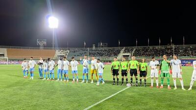  جو ورزشگاه نصیری یزد در بازی امروز