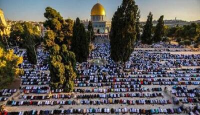  حضور ۱۰۰ هزار نمازگزار فلسطینی در مسجدالاقصی