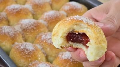  طرز تهیه شیرینی مربایی خامه ای برای چای عصرانه