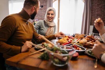  سفره افطار ارزان اما مجلسی؛ ۷ غذای مقوی و ارزان!