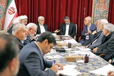  روایت عارف از راهبرد ایران در مذاکرات