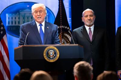  تعرفه ۱۰ درصدی؛ پاسخ ترامپ به دیوان عالی