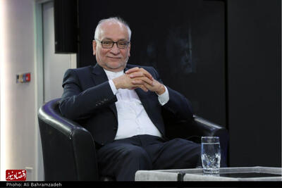  دیپلماسی زیر سایه ناوها |  احتمال توافق بیشتر است یا جنگ؟ | تحقق توافق مستلزم تصمیم‌های دشوار و امتیازدهی متقابل است