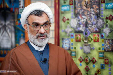  دبیر شورایعالی انقلاب فرهنگی: آقای پزشکیان در هیئت دولت و جلسات دیگر دغدغه حجاب و مسئله برهنگی دارند/ نمی‌توان گفت هر کشف حجابی خط دهی عوامل خارجی است