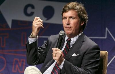  تاکر کارلسون، مجری آمریکایی: فشار‌های جاری جهت راه‌اندازی جنگ در ایران، دیوانه‌‌وار و برای امنیت ملی آمریکا زیان‌بار است