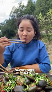  وقتی سنگ غذا می‌شود؛ بمک و دور بینداز