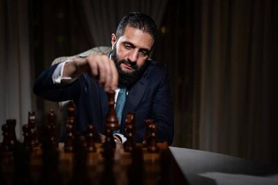  جولانی را من به اینجا رساندم! |او می خواهد  یک کار فوق‌العاده بکند