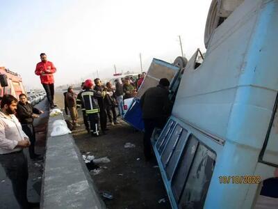  جزئیات واژگونی مینی‌بوس حامل کارگران ساوه/ مصدومیت ۱۰ کارگر