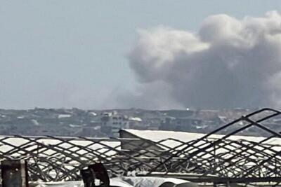  تداوم ویرانگری در غزه؛ ستونی از دود از شرق خان یونس به هوا برخاسته است