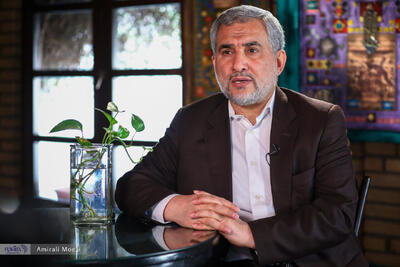  حاکم چگونه خود را جای خدا می نشاند؟