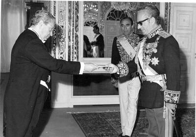  چرا این روزها تاریخ خواندن واجب است؟