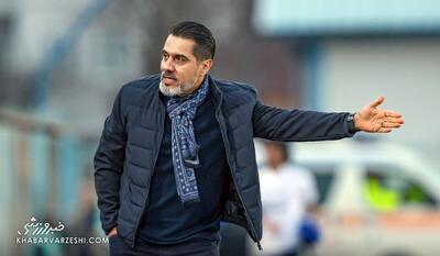  فریادهای پیروانی بر سر بازیکنان: بی‌عرضه‌ها - پارس فوتبال