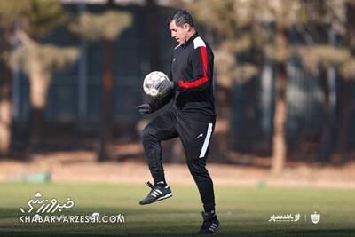  کریم باقری مرد روزهای سخت است/ در غم، شادی، سختی و آسانی او را کنار پرسپولیس دیده‌ایم - پارس فوتبال