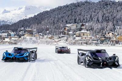  رقص شیاطین روی یخ؛ گردهمایی بی‌نظیر بوگاتی بولاید در دریاچه یخ‌زده سوئیس - پدال