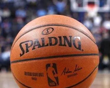  دو چهره از ورزش بسکتبال و فوتبال