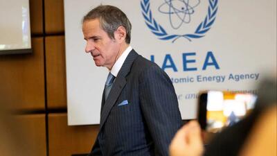  گروسی در «وسط بازی» سیاسی گیر افتاده!