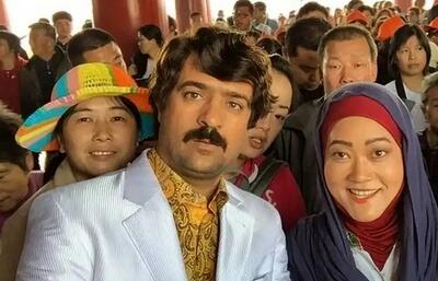  سفر در زمان؛ «ارسطو» (پایتخت) و همسرش «مونا» در کنار «الناز حبیبی» در نمایشگاه نقاشی